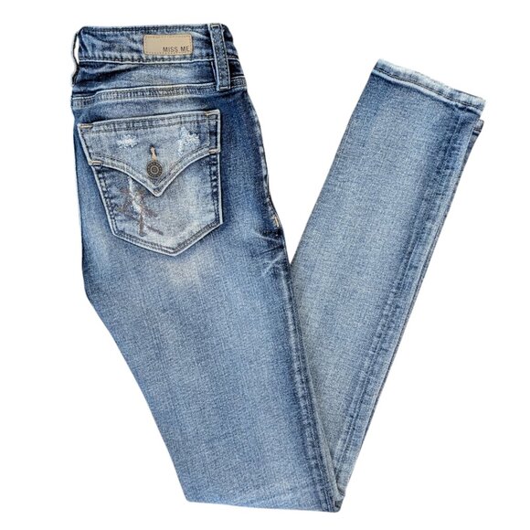 Miss Me NWOT Size 24 Standard Skinny Stretch Distressed Jeans Style# E2146SR - Picture 1 of 9